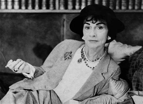 le life chanel|facts about coco chanel life.